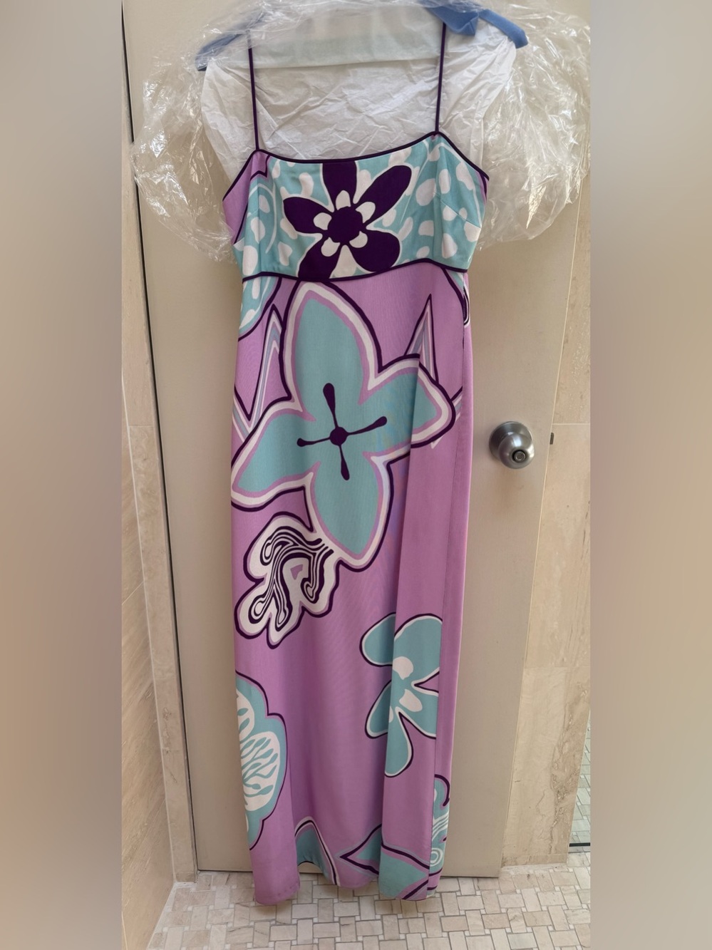 Alexis floral maxi dress - Picture 3 of 5